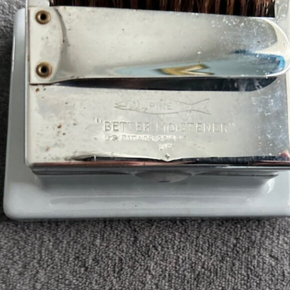 Vintage Desktop Pike Better Moistener for Stamps, Envelopes - Picture 4 of 7